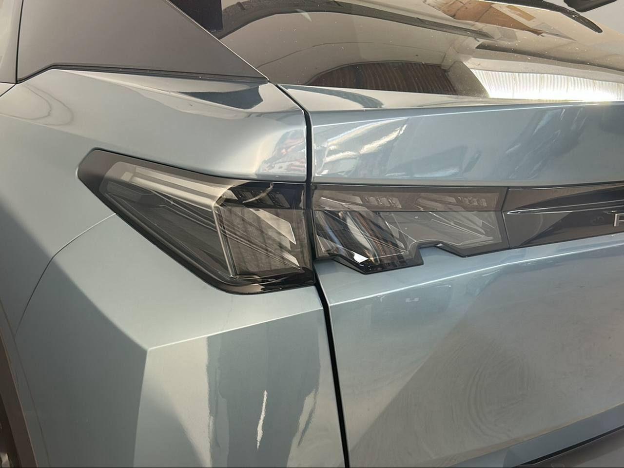 PEUGEOT 3008 Hybrid 145 e-DCS6 GT - 35