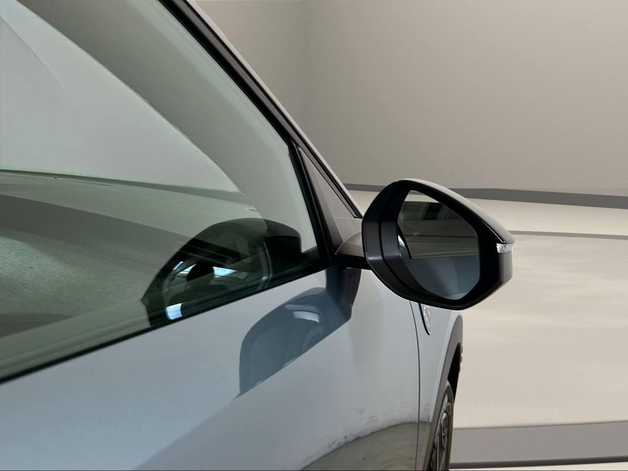 PEUGEOT 3008 Hybrid 145 e-DCS6 GT - 39