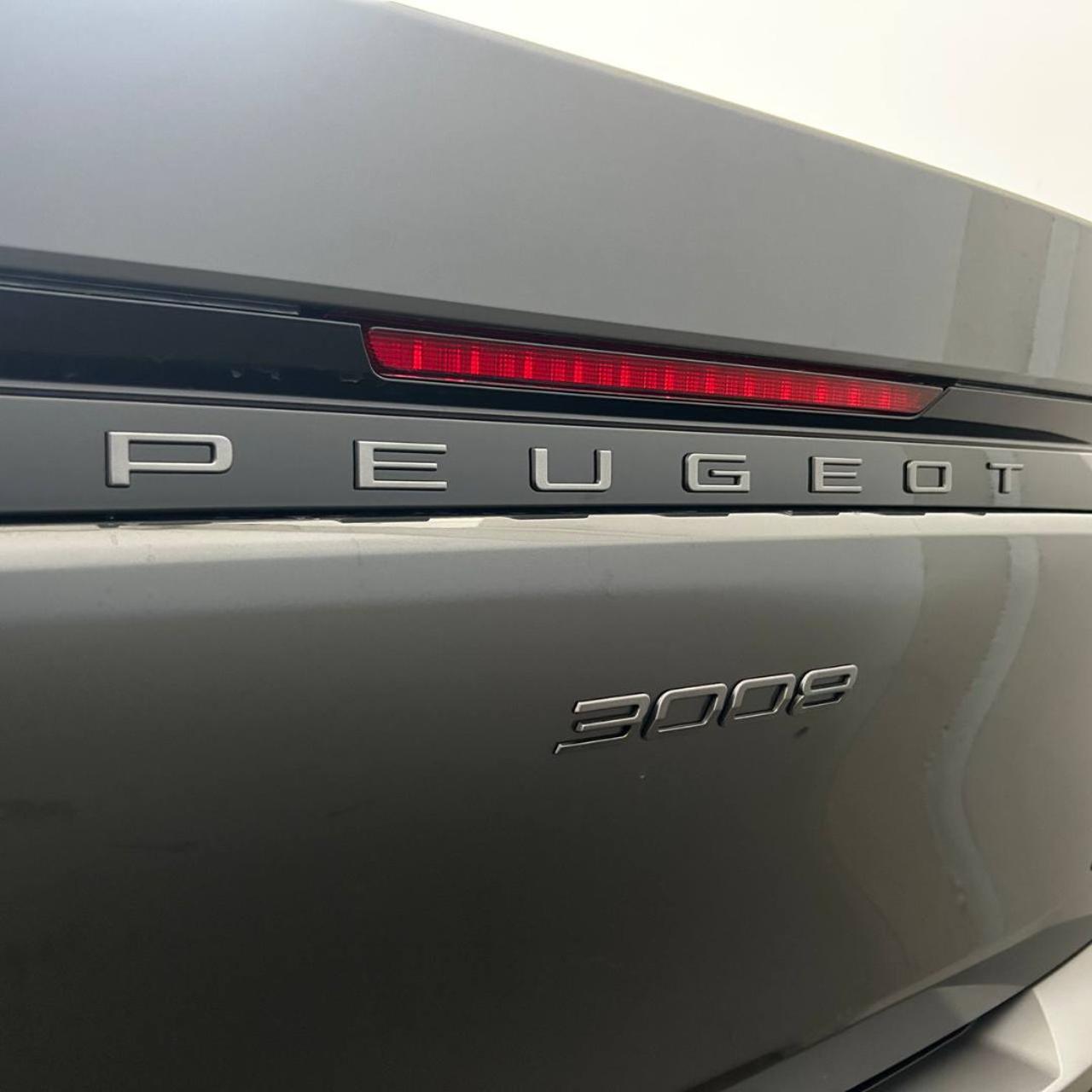 PEUGEOT 3008 Hybrid 145 e-DCS6 GT - 40