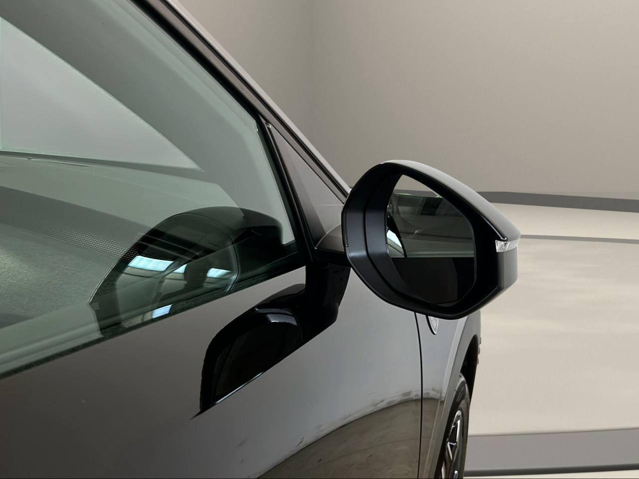 PEUGEOT 3008 Hybrid 145 e-DCS6 GT - 39