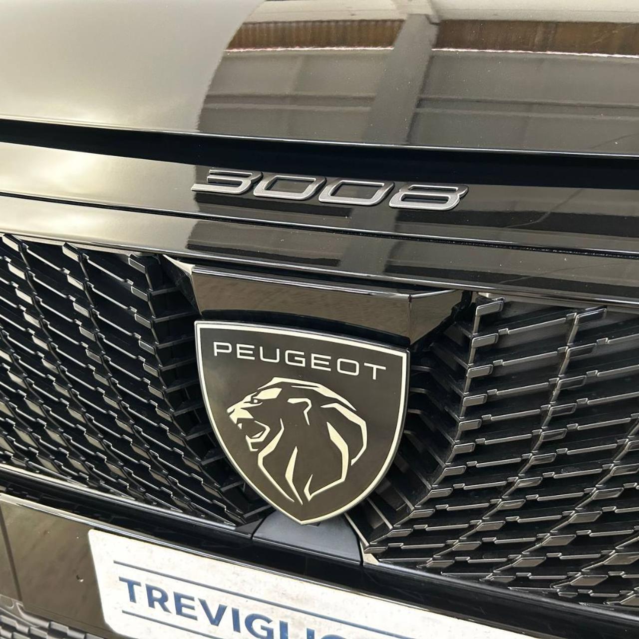 PEUGEOT 3008 Hybrid 145 e-DCS6 GT - 36