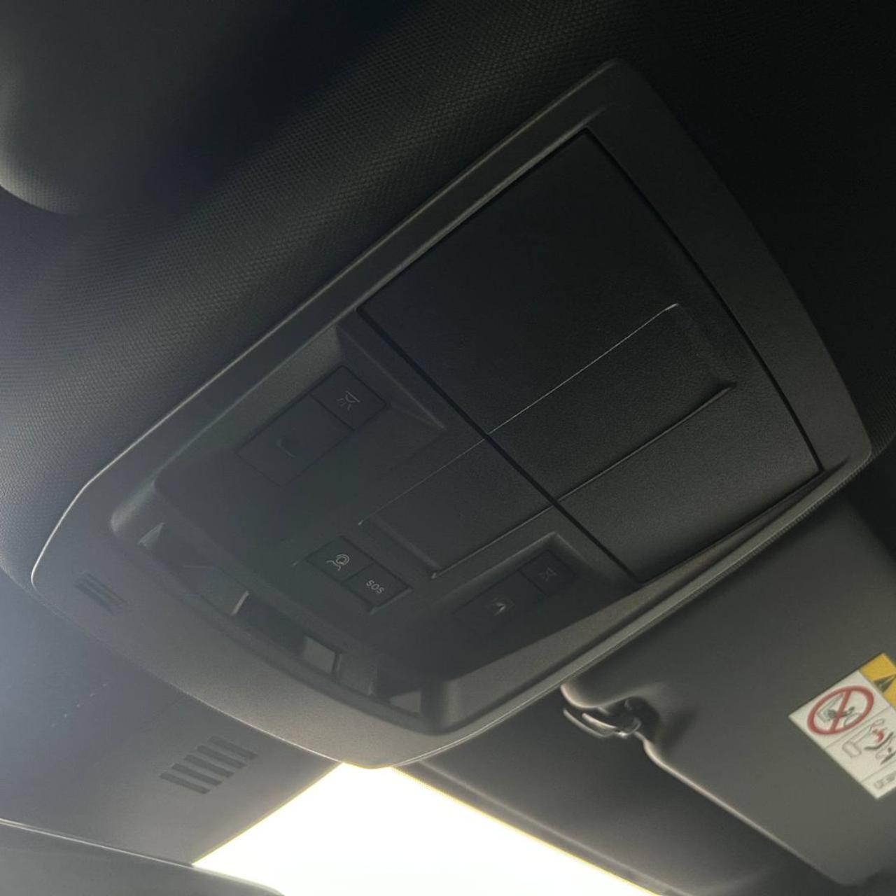 PEUGEOT 3008 Hybrid 145 e-DCS6 GT - 29