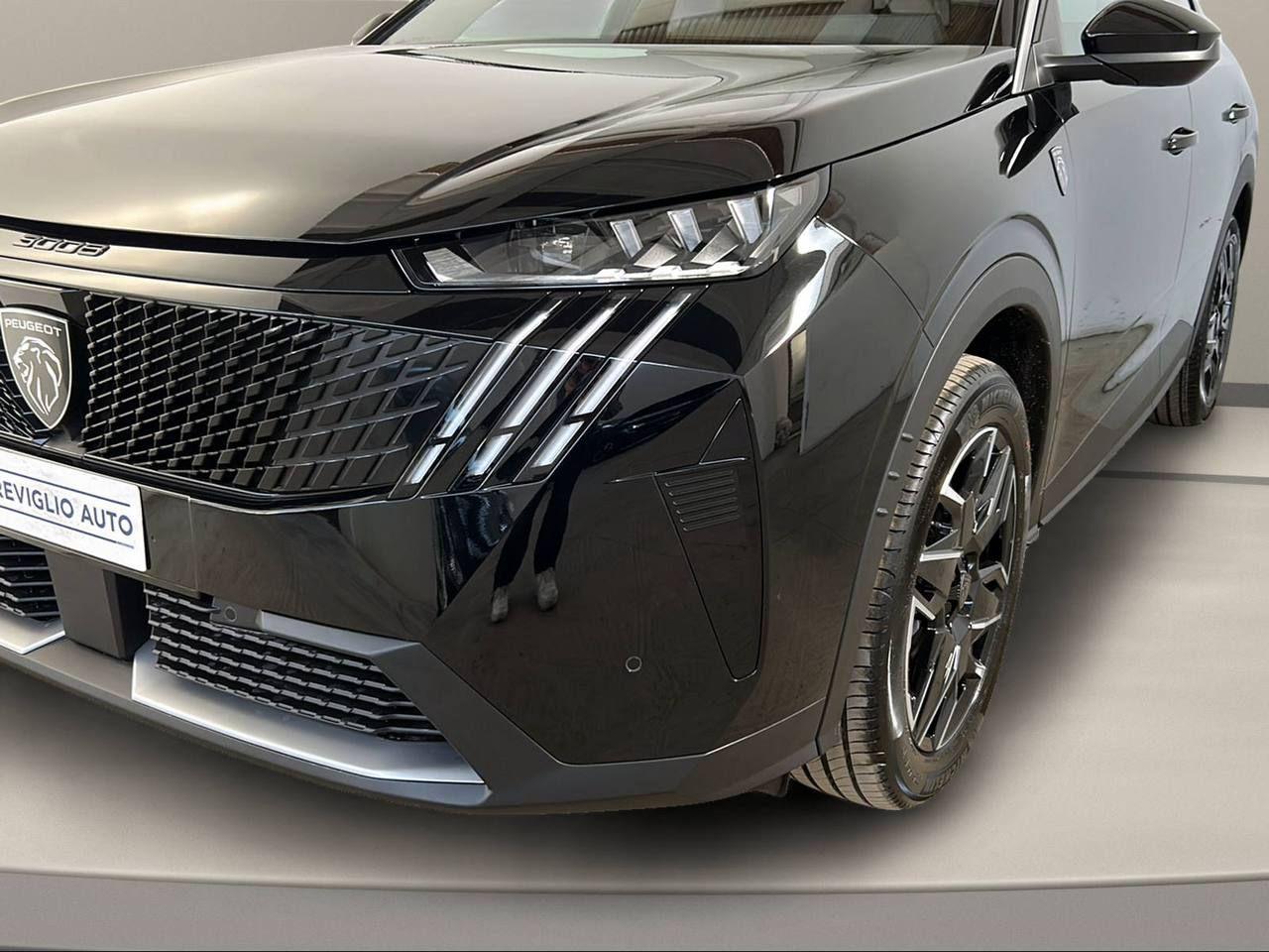 PEUGEOT 3008 Hybrid 145 e-DCS6 GT - 32