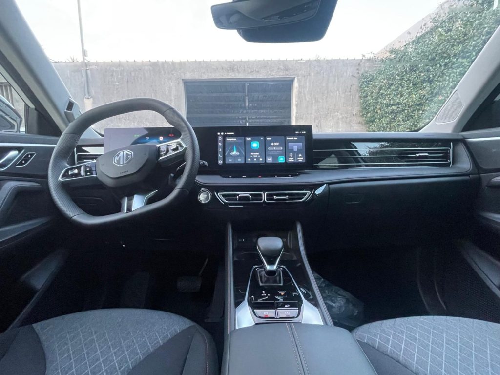 MG HS 1.5T-GDI AT Comfort - 20