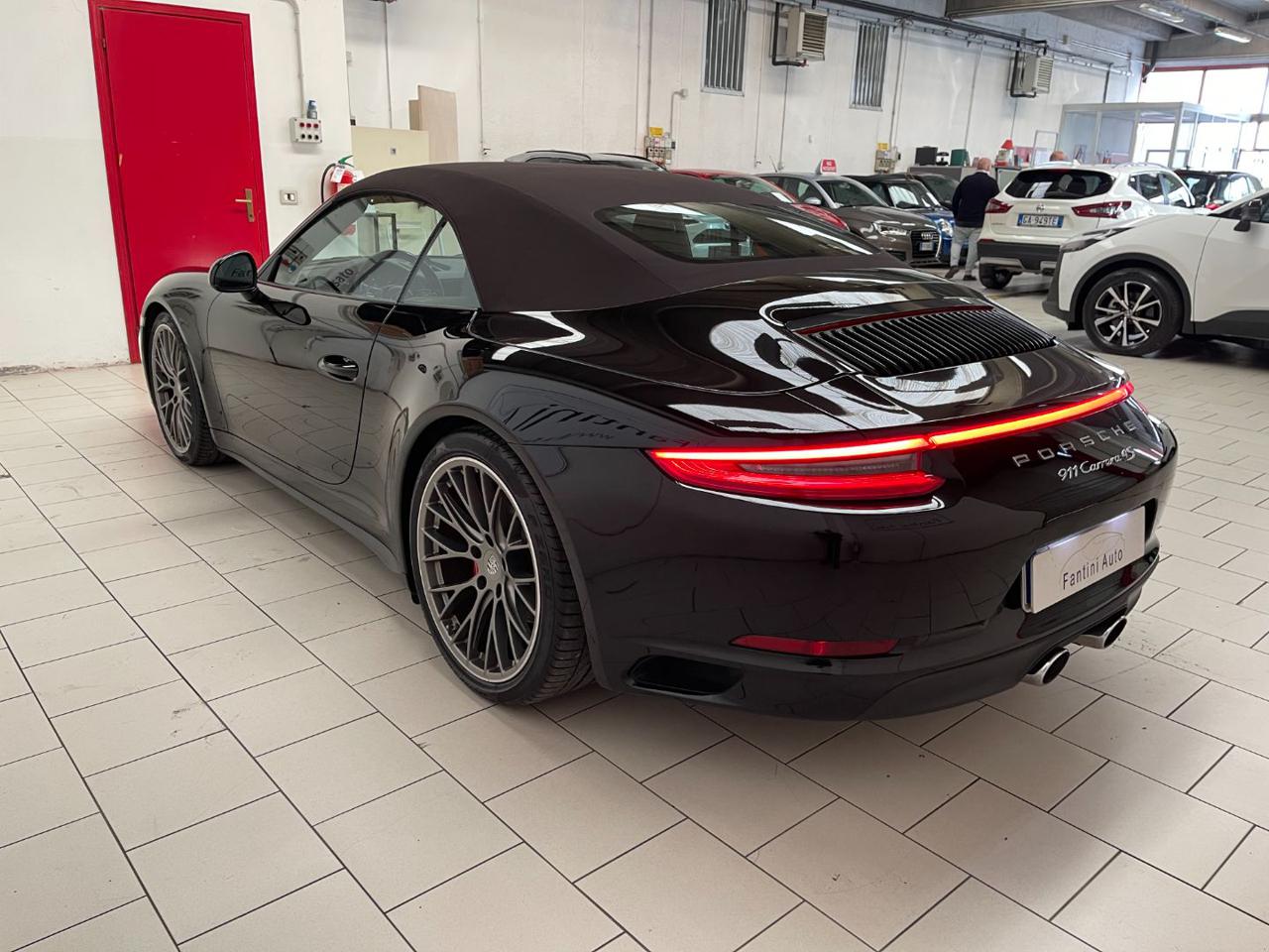 911 4