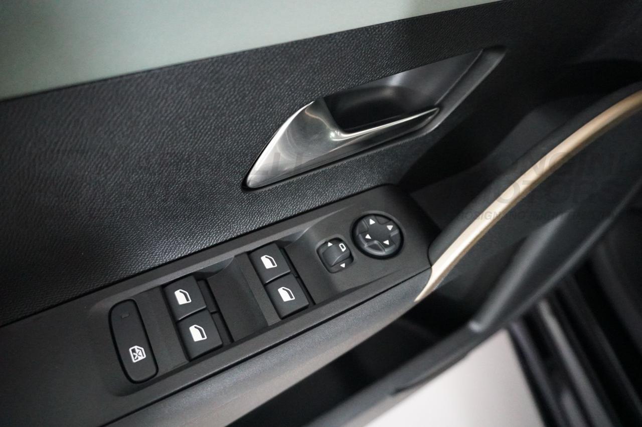 LANCIA Ypsilon 1.2 MHEV E-DCT - 27