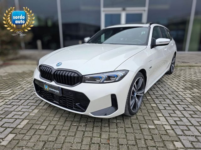 BMW 330 Bianco pastello