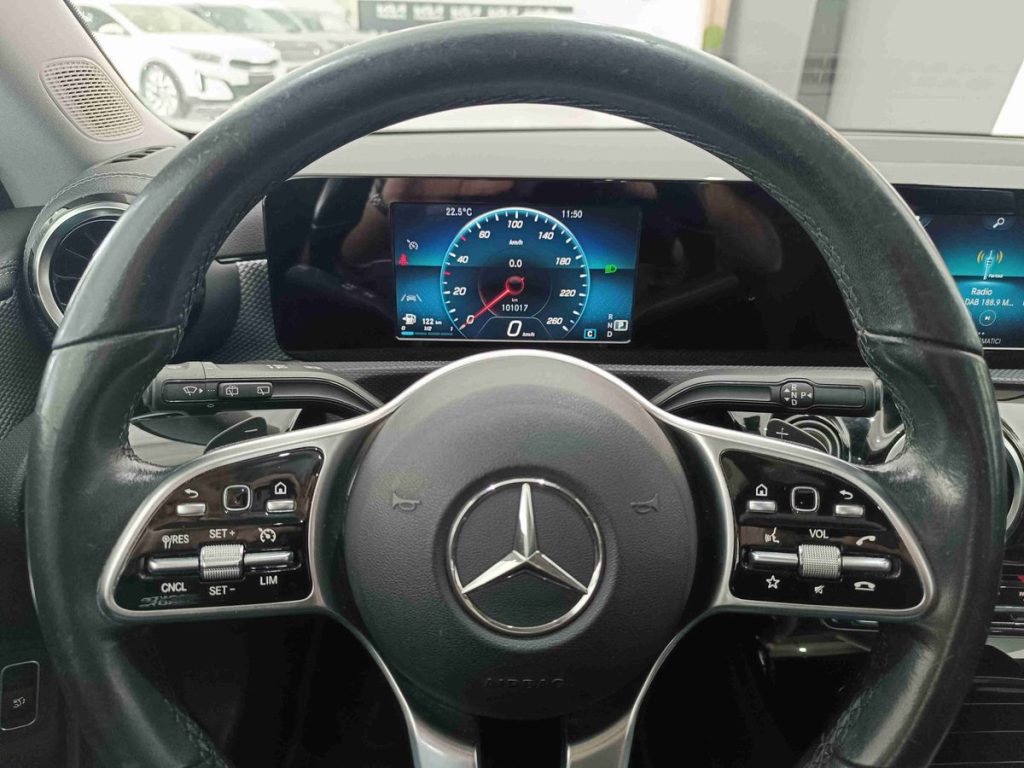 MERCEDES-BENZ CLA 200 d Automatic Shooting Brake Sport - 17