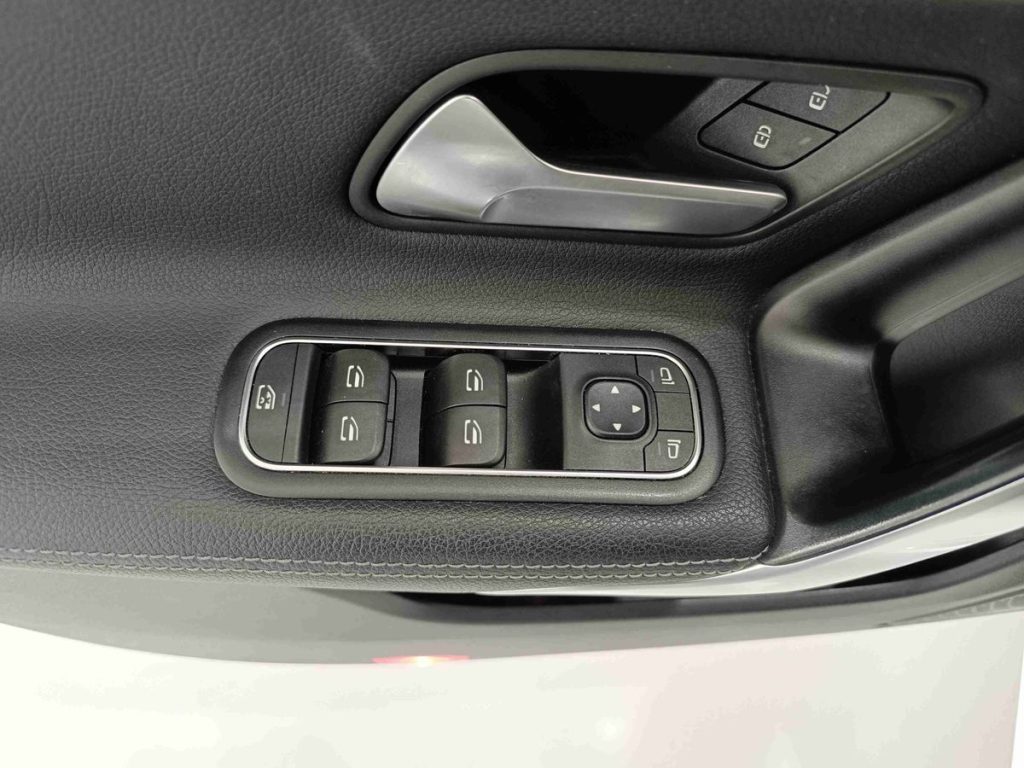 MERCEDES-BENZ CLA 200 d Automatic Shooting Brake Sport - 20