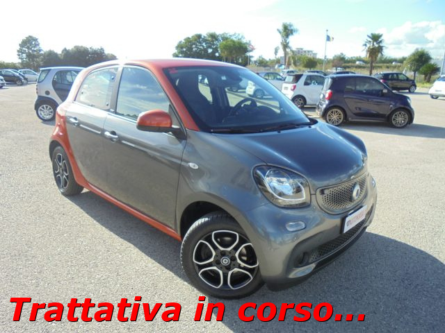 SMART ForFour Grigio scuro metallizzato