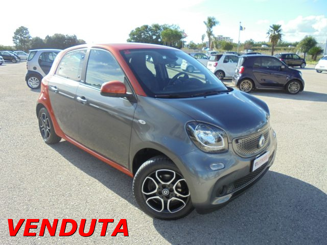 SMART ForFour Grigio scuro metallizzato