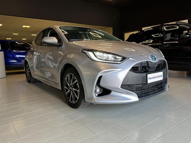 TOYOTA Yaris Grigio metallizzato