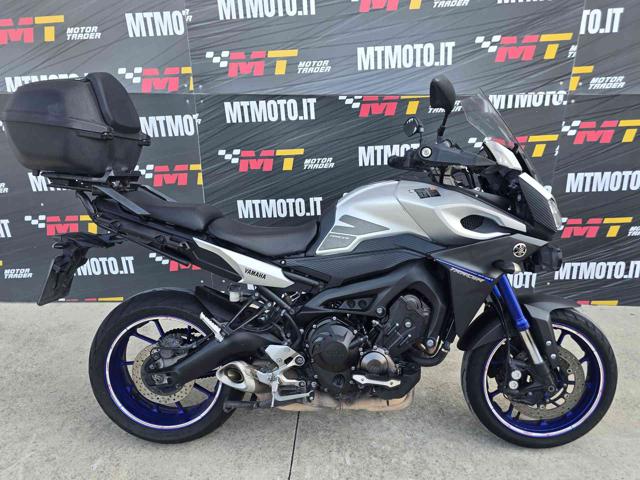 YAMAHA Tracer 900 Grigio pastello