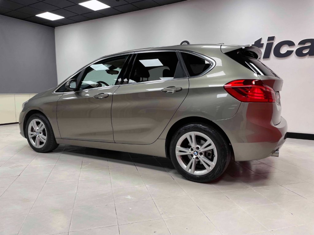 BMW 218 D ACTIVE TOURER LUXURY AUTO - 7
