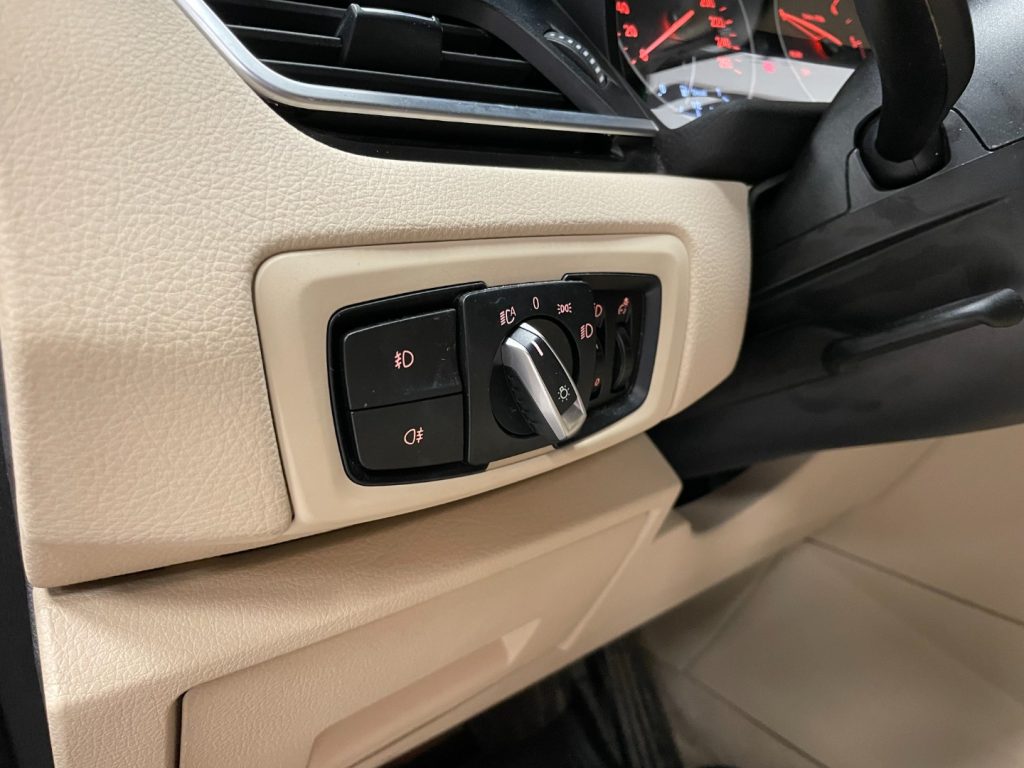 BMW 218 D ACTIVE TOURER LUXURY AUTO - 41