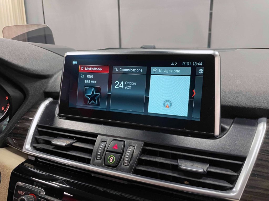 BMW 218 D ACTIVE TOURER LUXURY AUTO - 45