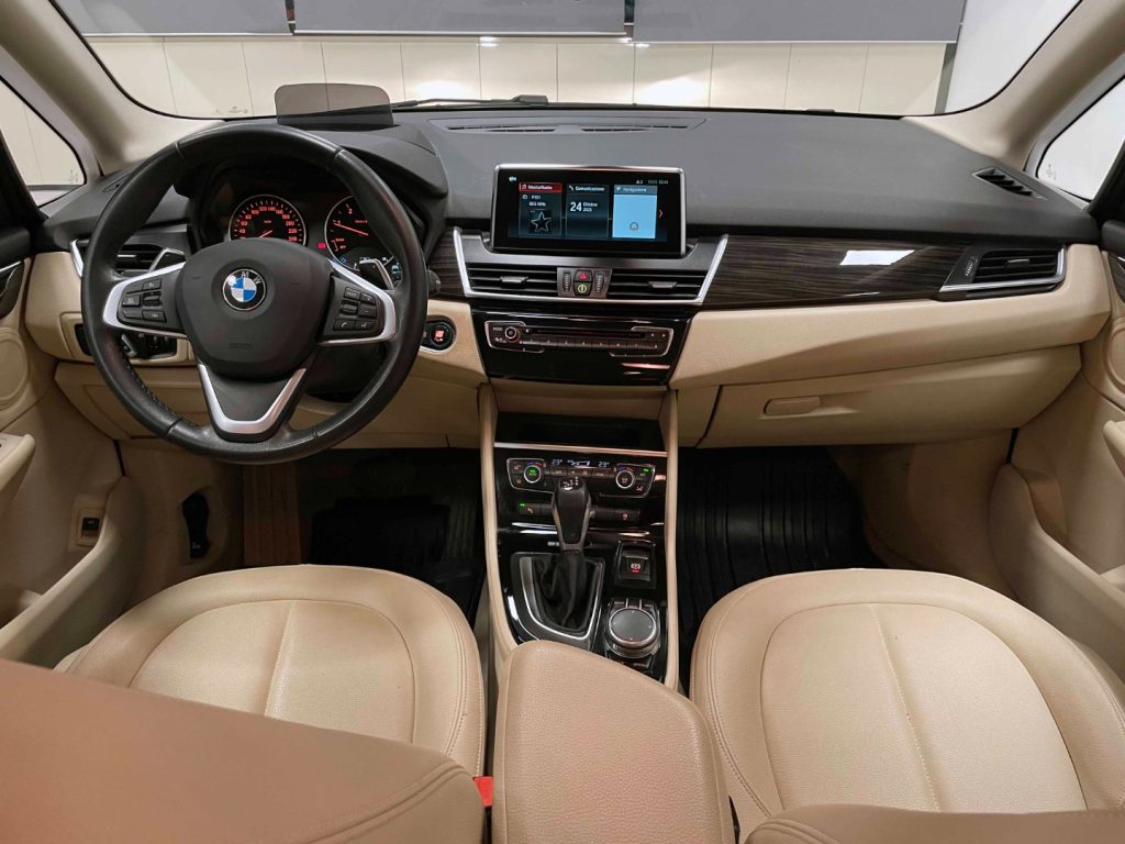 BMW 218 D ACTIVE TOURER LUXURY AUTO - 46