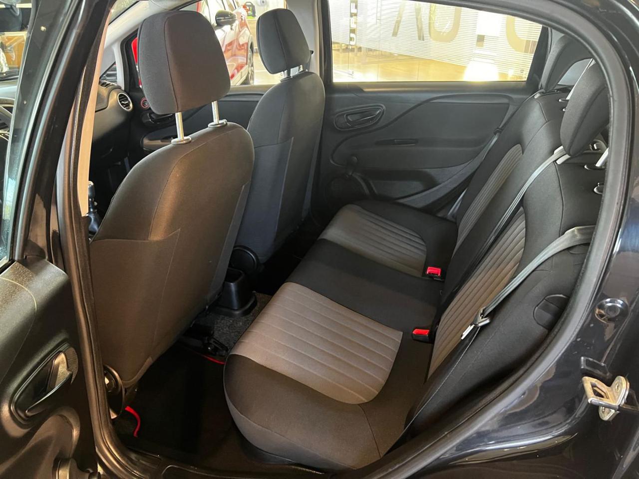 FIAT Punto 1.4 8V 5 porte Easypower Street - 12