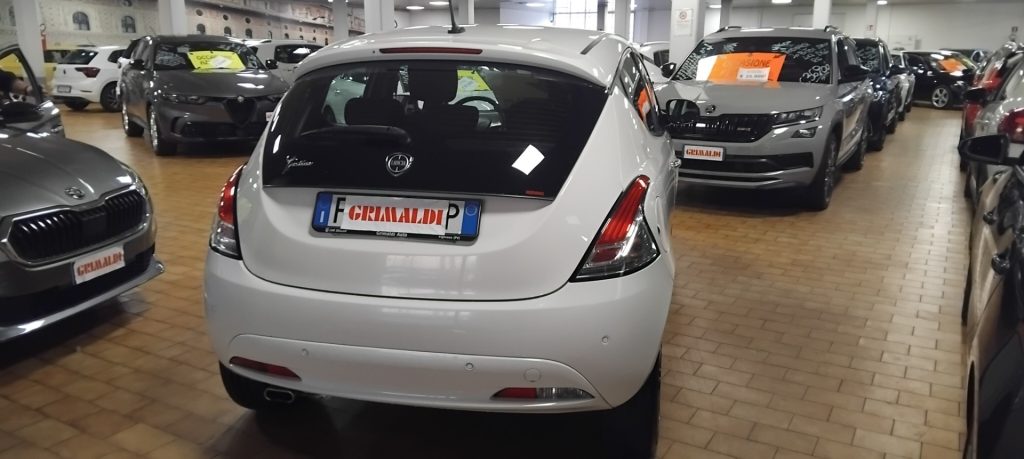 LANCIA Ypsilon 1.2 69 CV 5 porte Gold - 5
