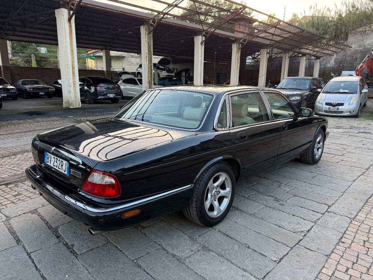 JAGUAR XJ 3.2 cat Executive  ISCRITTA ASI - 5