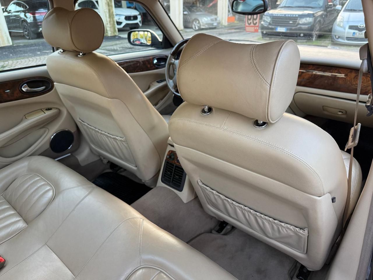 JAGUAR XJ 3.2 cat Executive  ISCRITTA ASI - 23