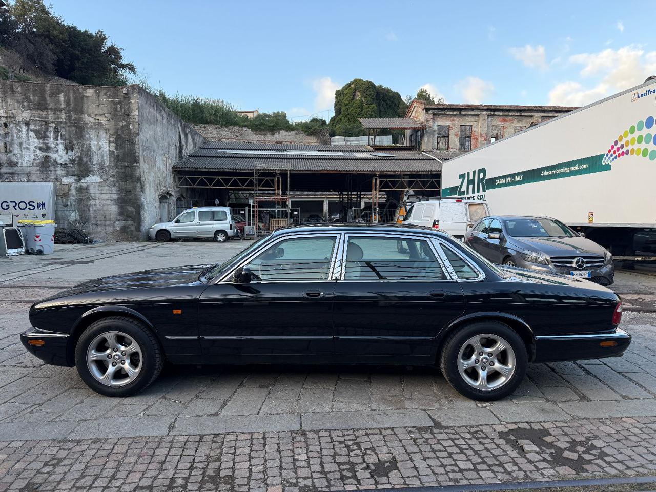 JAGUAR XJ 3.2 cat Executive  ISCRITTA ASI - 9