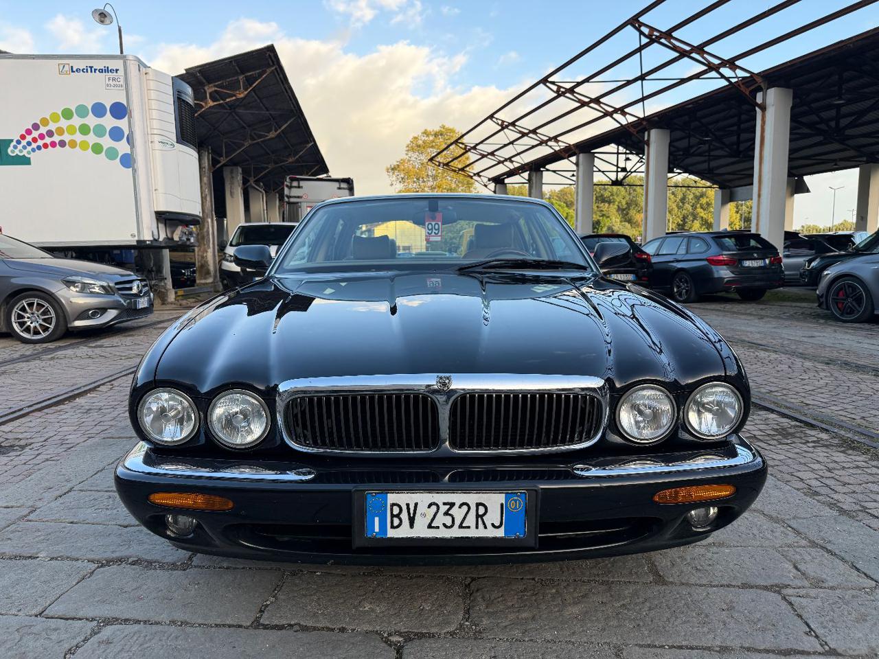 JAGUAR XJ 3.2 cat Executive  ISCRITTA ASI - 3