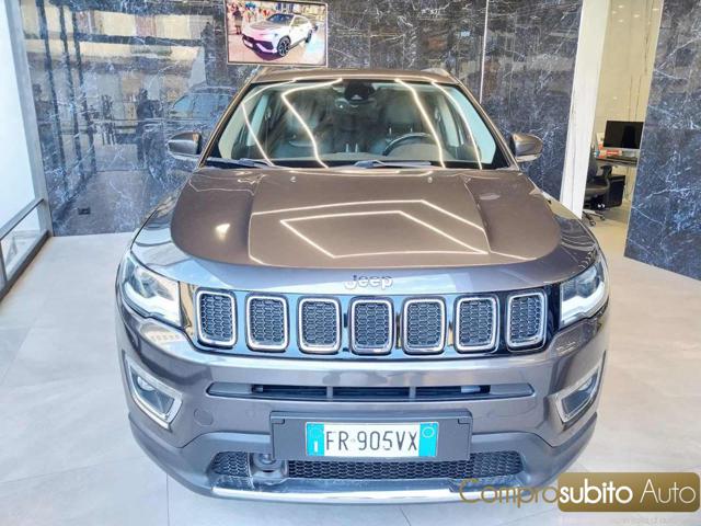 JEEP Compass Gris foncé Pastel