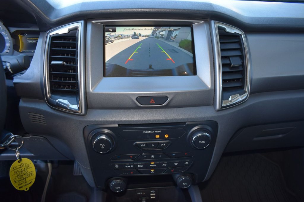 FORD Ranger Ranger 3.2 TDCi DC Limited 5pt. NETTO EXPORT AUTOC - 12