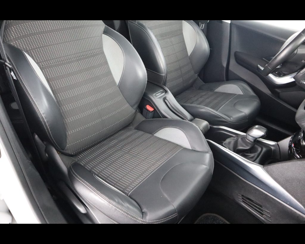 PEUGEOT 2008 1.2 puretech (vti) 12v Allure 82cv - 17