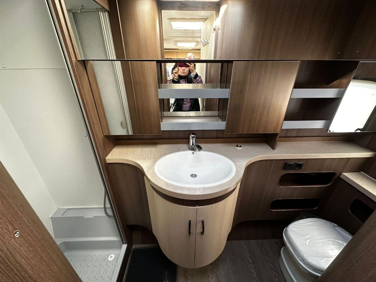 Prestige 560 WLU