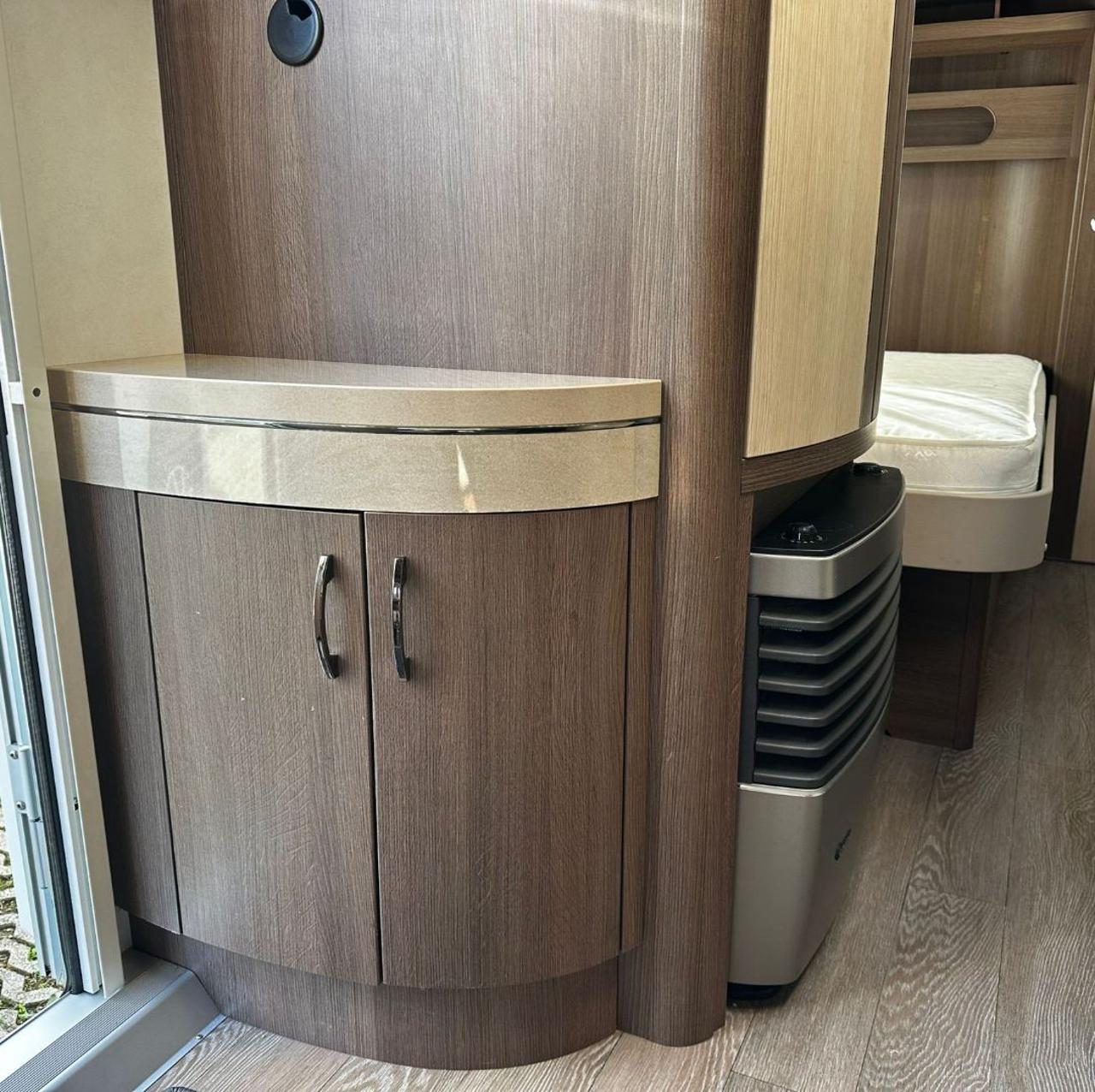 Prestige 560 WLU