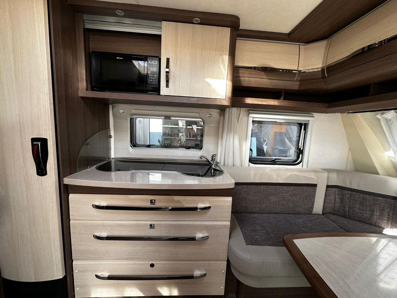 Prestige 560 WLU