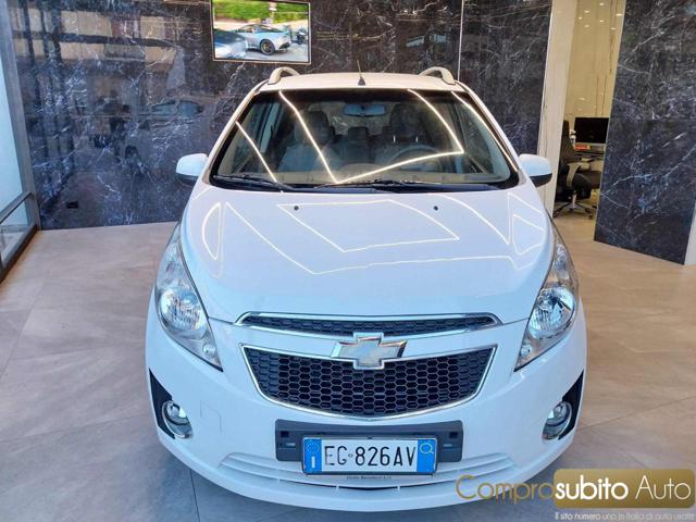 CHEVROLET Spark Blanc Pastel