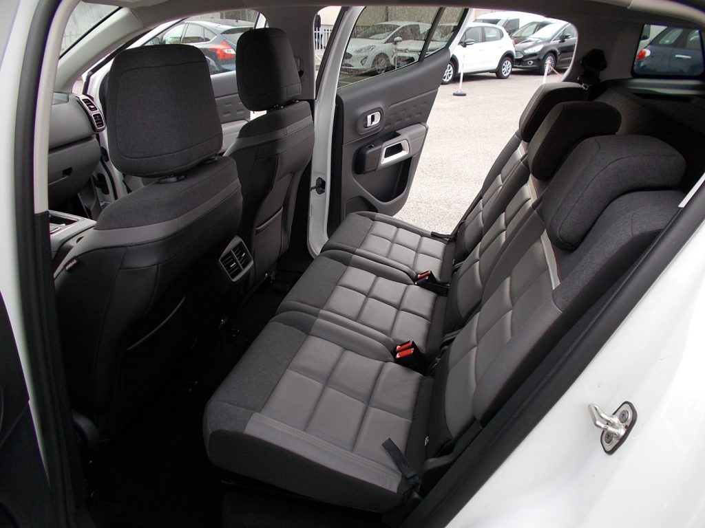 CITROEN C5 Aircross Hybrid 225 e-EAT8 Shine - 13