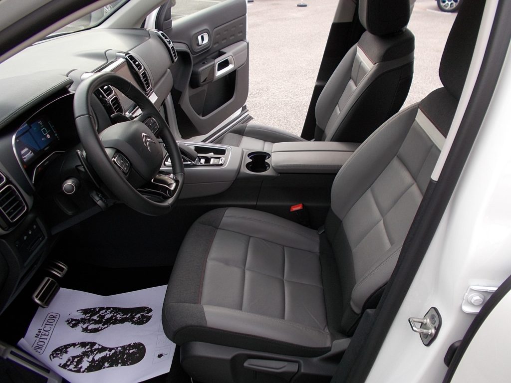 CITROEN C5 Aircross Hybrid 225 e-EAT8 Shine - 9