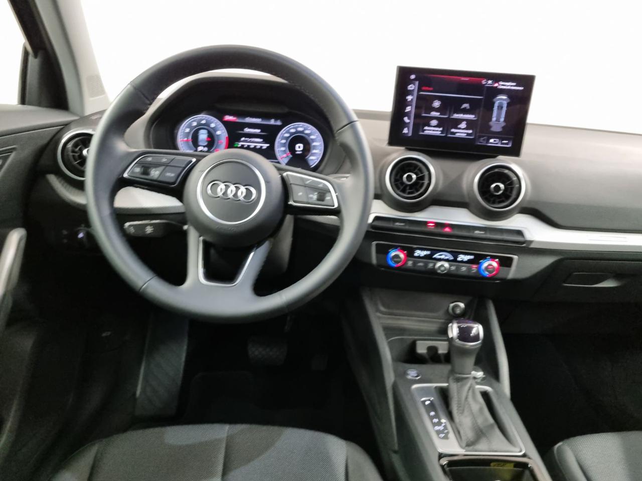 AUDI Q2 35 TFSI S tronic S line Edition - 36