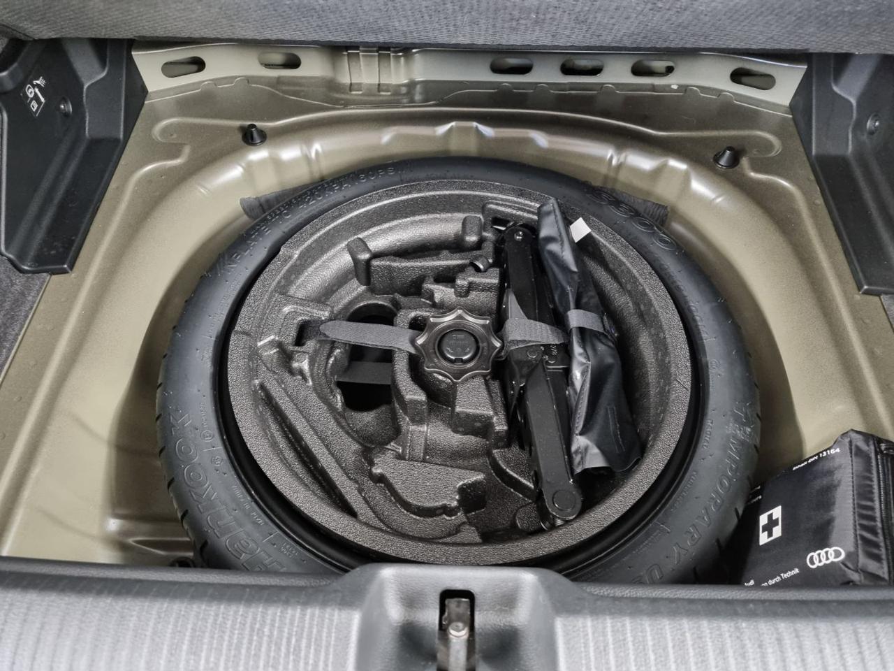 AUDI Q2 35 TFSI S tronic S line Edition - 33