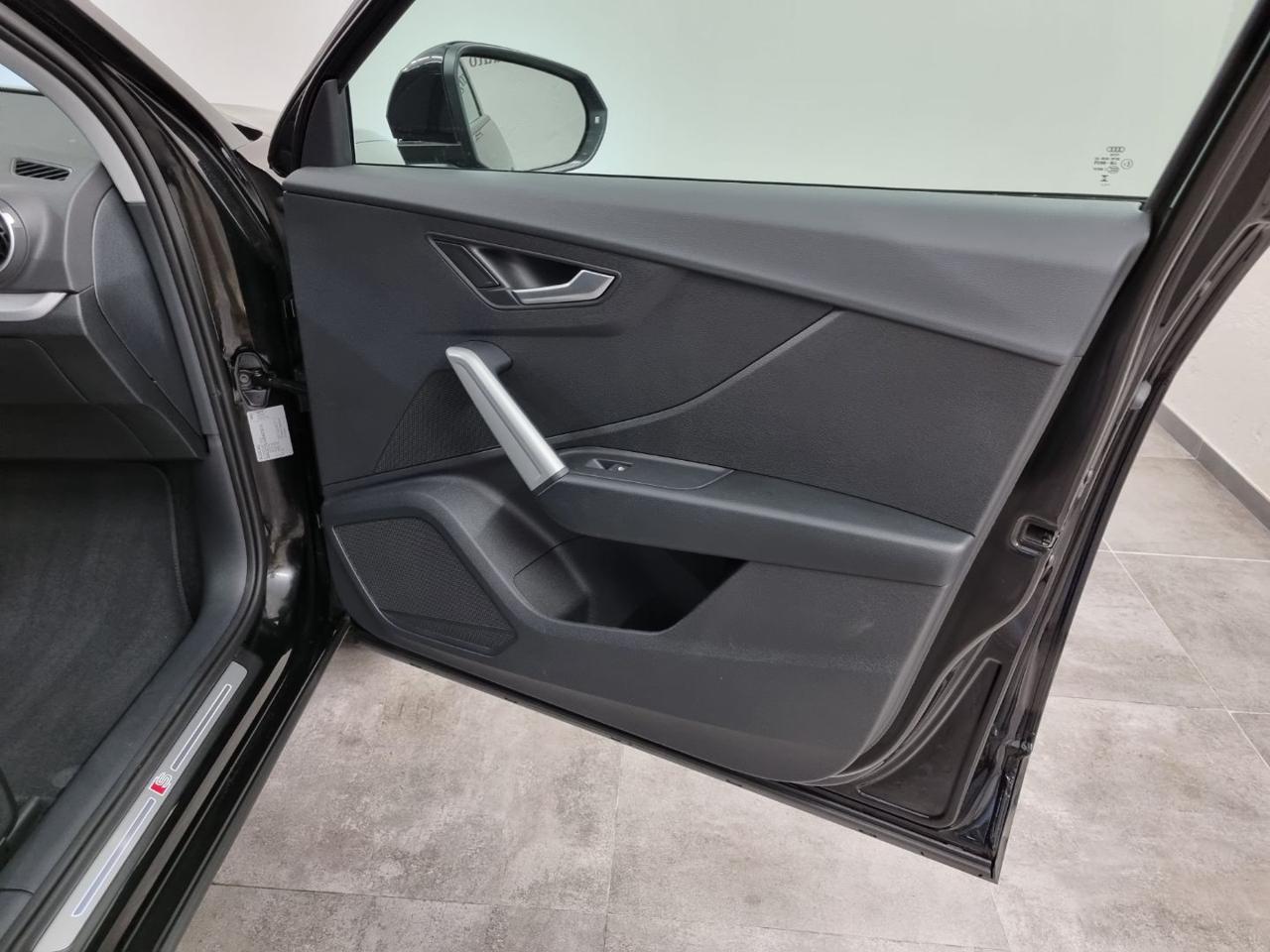 AUDI Q2 35 TFSI S tronic S line Edition - 37