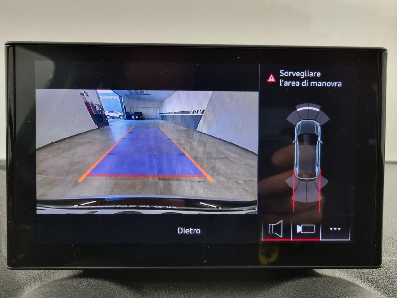 AUDI Q2 35 TFSI S tronic S line Edition - 8