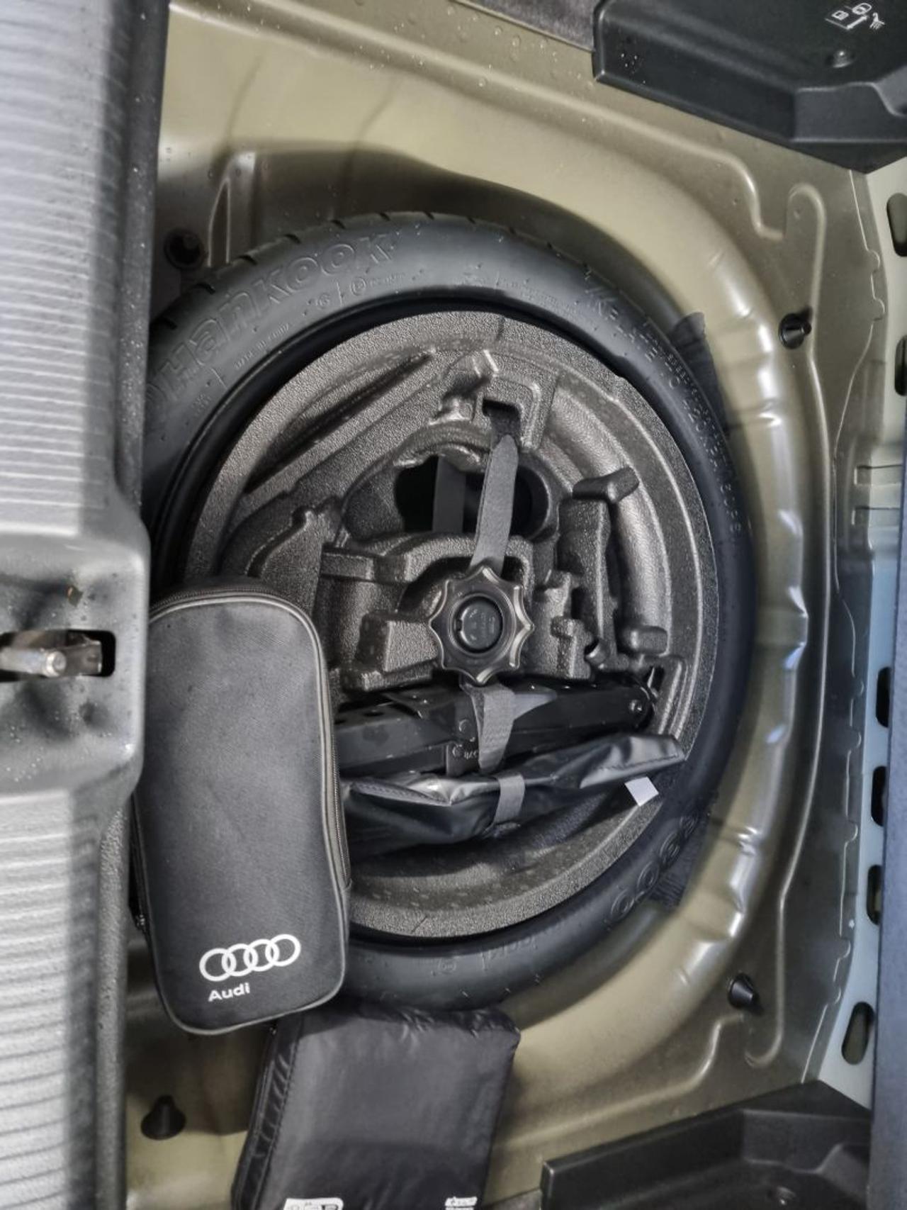 AUDI Q2 35 TFSI S tronic S line Edition - 14