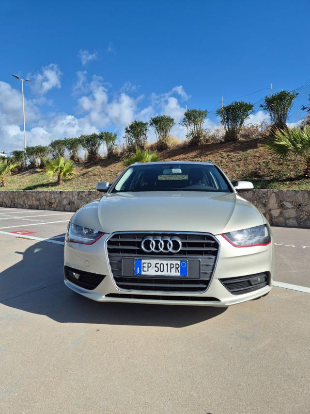 AUDI A4 Grigio metallizzato