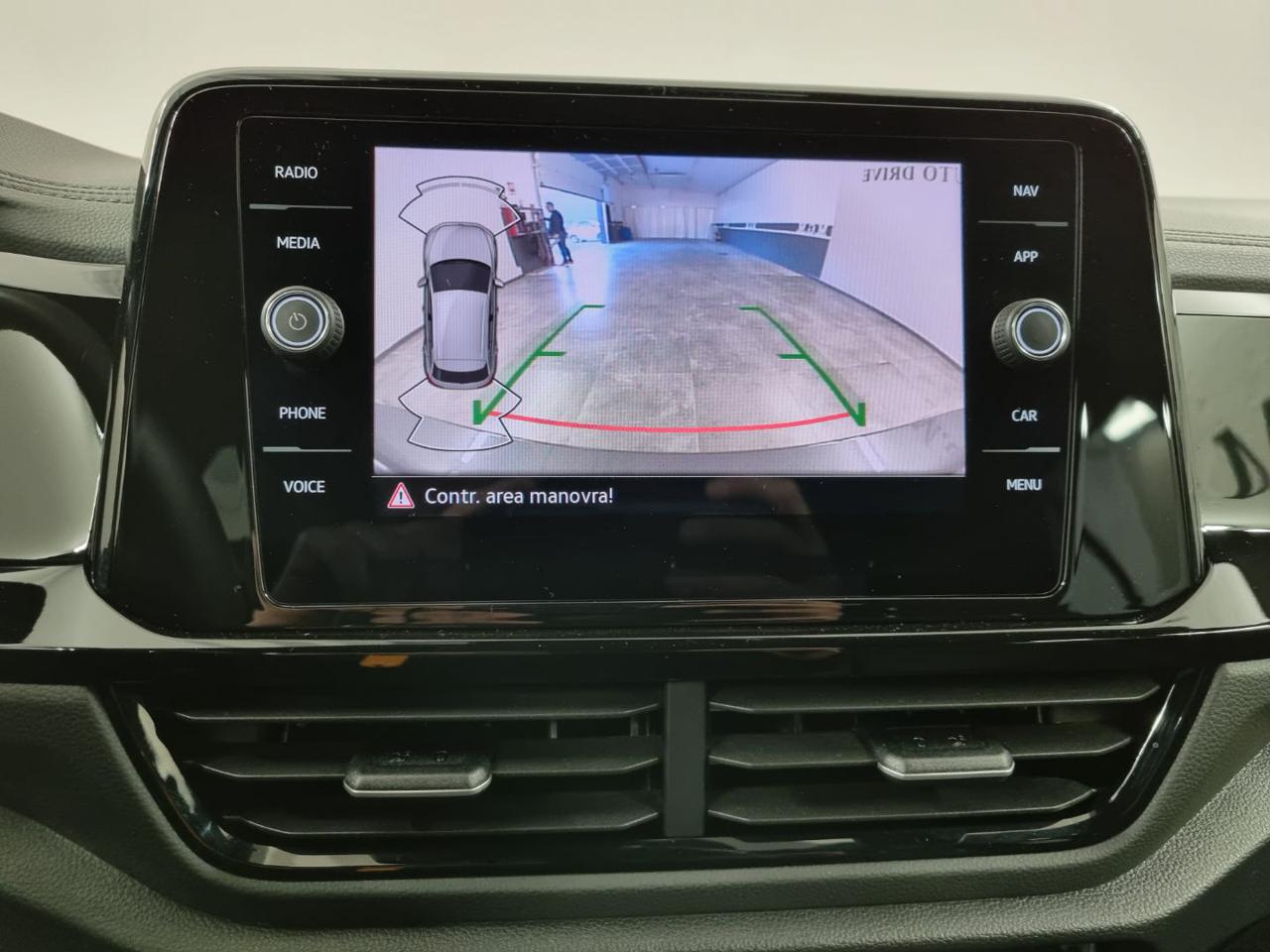 VOLKSWAGEN T-Roc R-LINE 2.0 TSI DSG 4MOTION BlueMotion Technology - 11