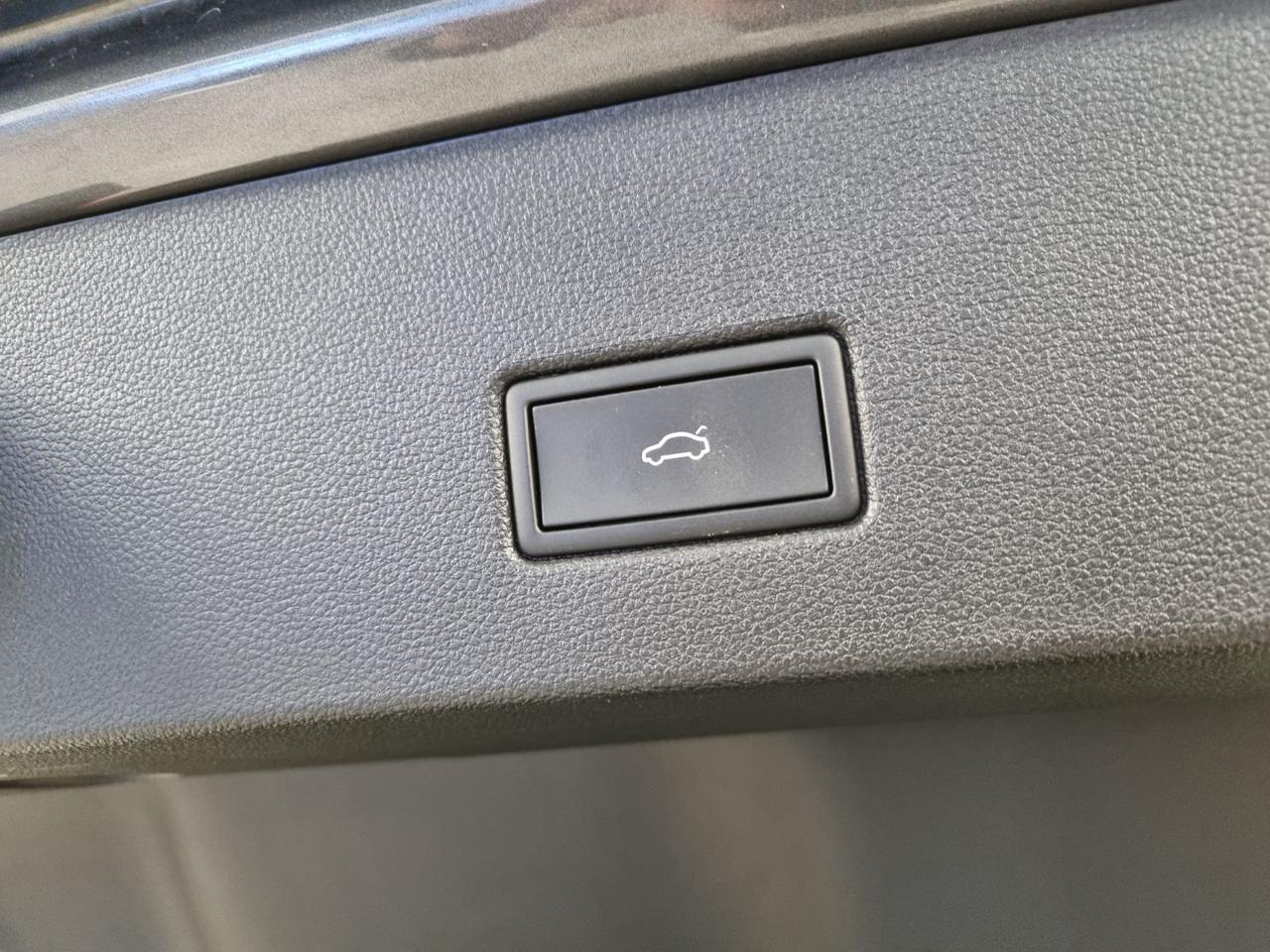 VOLKSWAGEN T-Roc R-LINE 2.0 TSI DSG 4MOTION BlueMotion Technology - 15