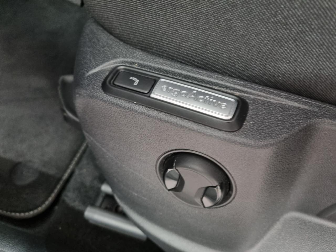 VOLKSWAGEN T-Roc R-LINE 2.0 TSI DSG 4MOTION BlueMotion Technology - 13