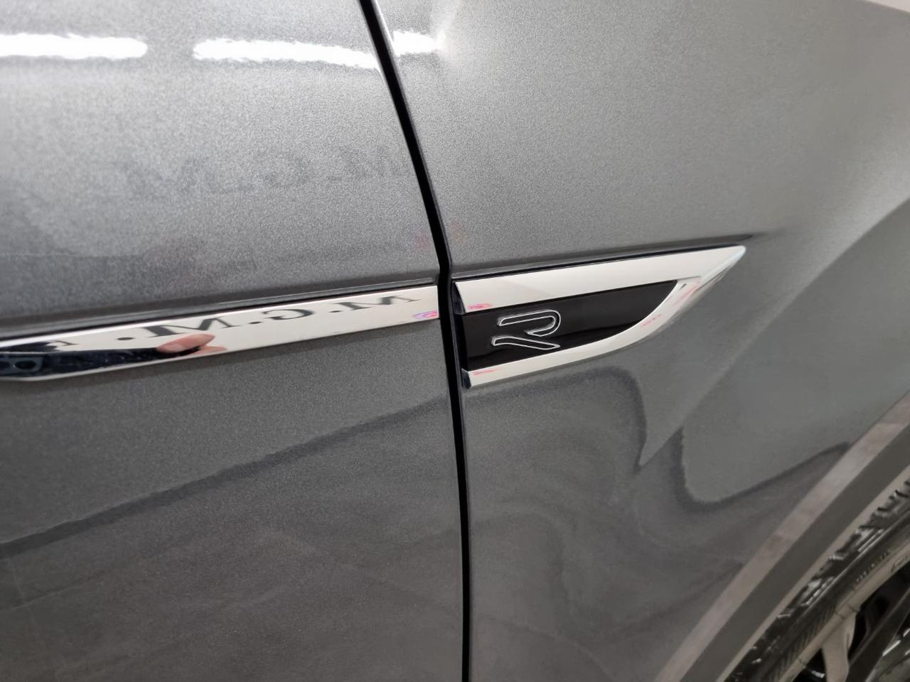 VOLKSWAGEN T-Roc R-LINE 2.0 TSI DSG 4MOTION BlueMotion Technology - 26