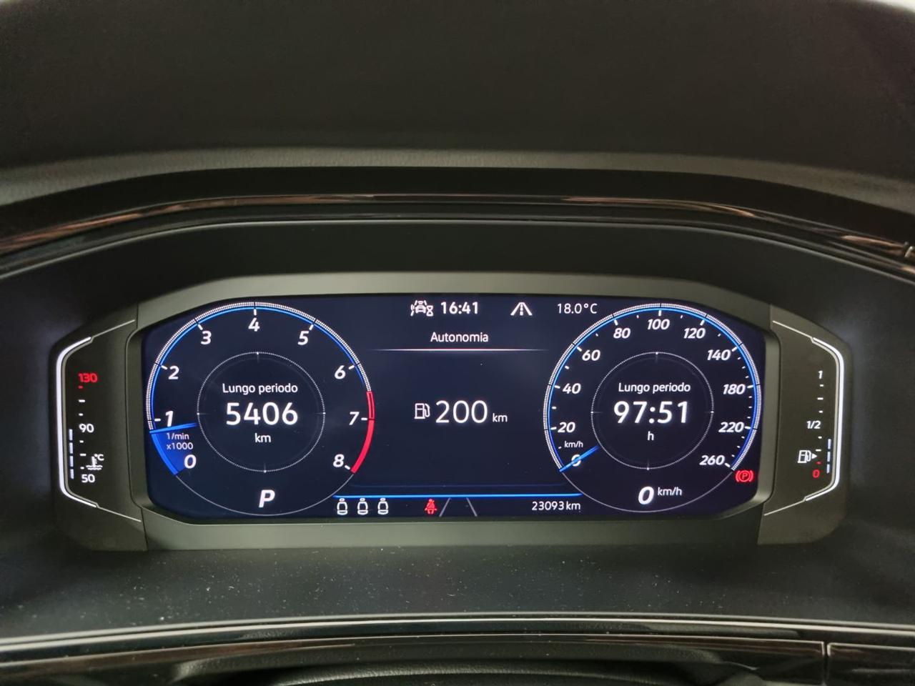 VOLKSWAGEN T-Roc R-LINE 2.0 TSI DSG 4MOTION BlueMotion Technology - 10