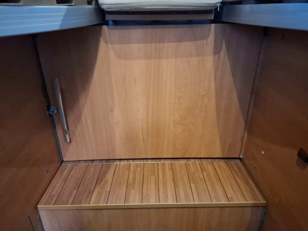 ROADCRUISER LETTI GEMELLI DOCCIA CENTRALE