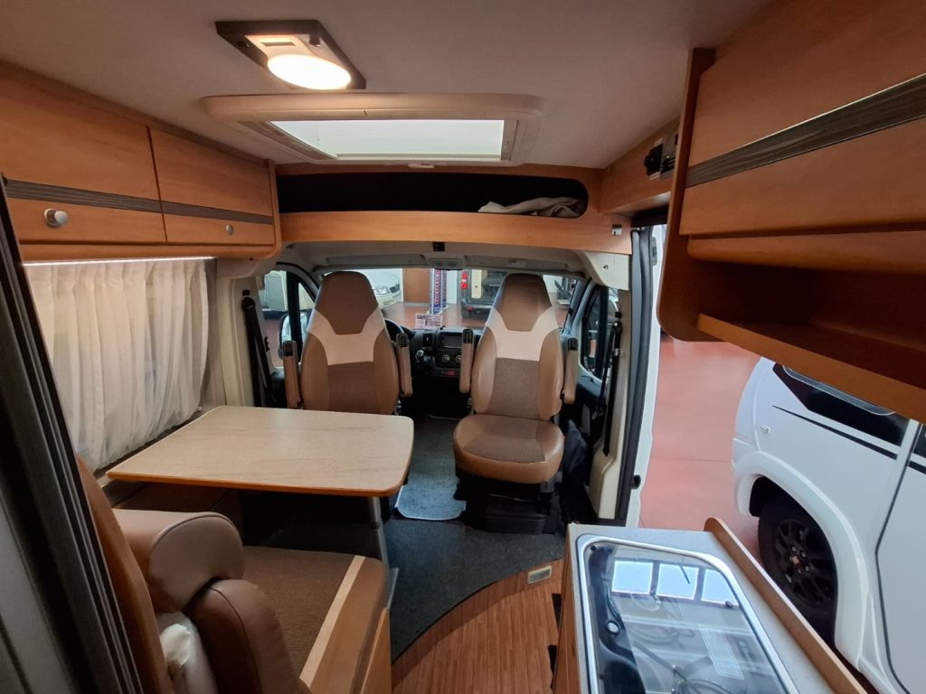 ROADCRUISER LETTI GEMELLI DOCCIA CENTRALE