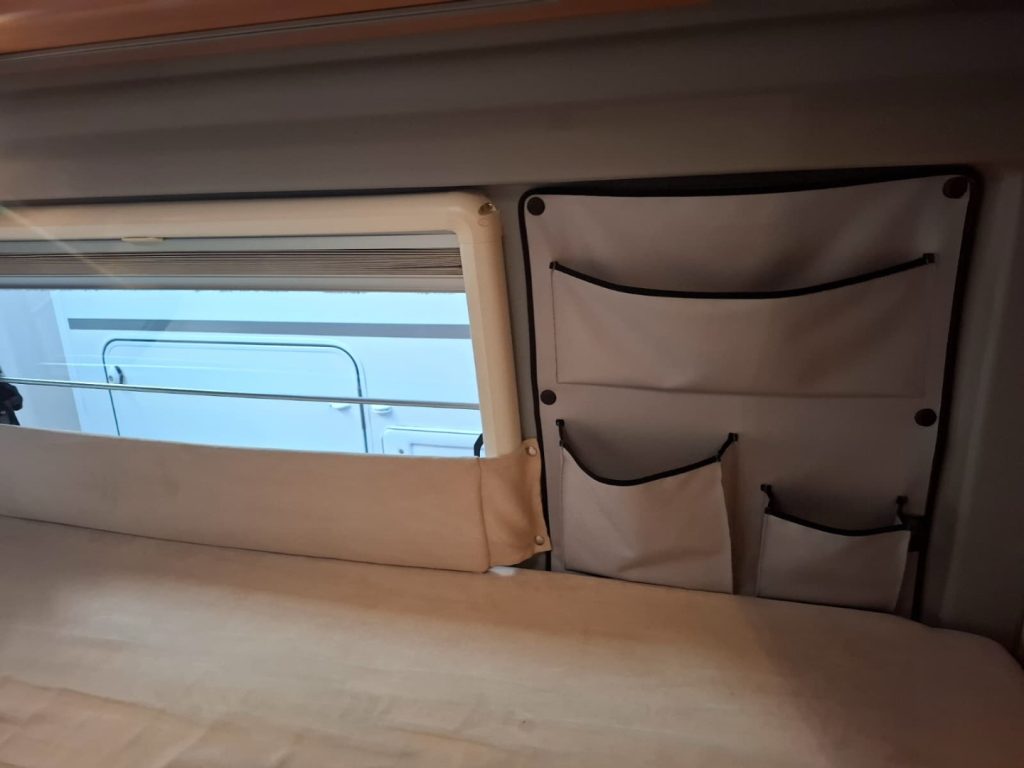 ROADCRUISER LETTI GEMELLI DOCCIA CENTRALE